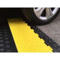 Road safety product 4 Channel Rubber Cable Protector 4Channels Road Ramp Cable Protector